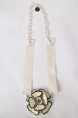 /products/collar-victoria/